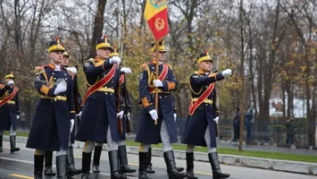 VIDEO – Paradă de austeritate la Galați: Ceremonia a durat fix 59 de secunde