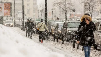 Cod GALBEN de ninsoare în jumătate de țară: ninge ca-n povești în Ajunul Crăciunului. Zonele din România unde s-a așezat primul strat de zăpadă