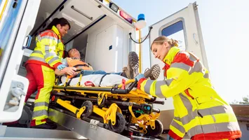 Salariu de medic pe ambulanță în 2026: Cât încasează lunar cei care duc lupta contra-cronometru pentru a salva vieți