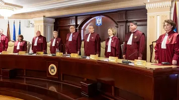 Averile judecătorilor CCR. Câștiguri anuale de sute de mii de euro, proprietăți în străinătate și pensii cumulate cu salariile