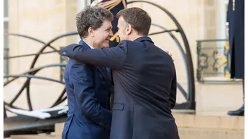 Nicuşor Dan, după ajutorul de 50 de milioane de euro acordat Ucrainei, anunţ de la Paris: „Nu vom trimite trupe pe front”/ UPDATE: Aeronava lui Nicuşor Dan, blocată la Paris din cauza ceţii