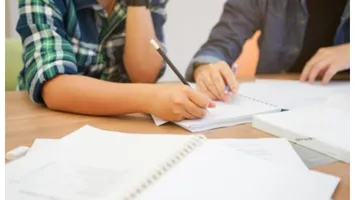 Câți bani plătesc părinții pentru meditațiile copiilor. Avertismentul unei profesoare de limba română: ”Surpriza cea mare este una neplăcută”