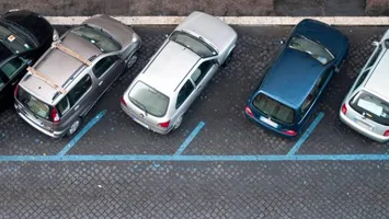 Șoferii care își pot pierde dreptul asupra locului de parcare de reședință. Taxa care trebuie plătită obligatoriu până la finalul lunii ianuarie
