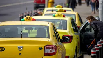 Cât câştigă un taximetrist în 2026. Suma netă care îi rămâne după ce scapă de cheltuielile curente, taxe şi impozite