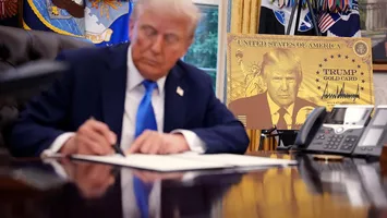 Trump pune stop visului american. SUA suspendă vizele pentru cetăţenii din 75 de ţări. Vecina României este pe listă