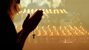 Începe-ți ziua cu putere divină: Cele mai frumoase rugăciuni de dimineață pentru liniște, protecție și binecuvântări