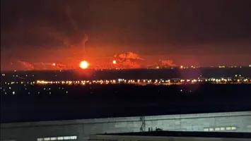 Ucraina a atacat cu drone o bază militară din Rusia. Incendiu uriaş VIDEO
