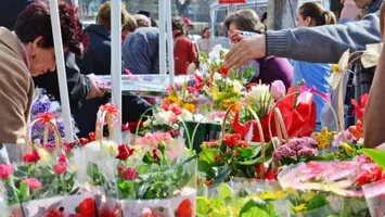 STUDIU: Piața florilor din România, vânzări de miliarde de lei în perioada 1-8 martie