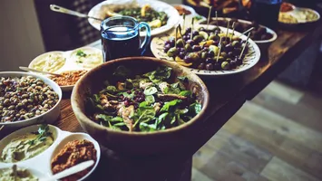 Care sunt cele 20 de alimente INTERZISE în timpul sarcinii. Ce să nu mânânci când ești gravidă