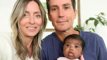 Femeie care a apelat la fertilizare in vitro a născut un copil de altă etnie. Spitalul, acuzat că a încurcat embrionii