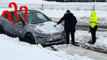 Surpriză pentru bucureștenii care au vrut să facă cumpărături în ParkLake: De ce au fost opriți șoferii de agenții de pază chiar la intrarea în parcarea subterană