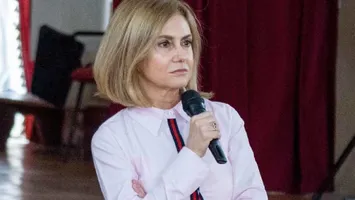 Judecătoarea Stoicescu se revoltă împotriva proiectului Ministerului Culturii de a norma munca actorilor: „Patria te vrea idiot, ce naiba nu înţelegeţi? Au nevoie de un popor prost. Nu mai avem nicio şansă”