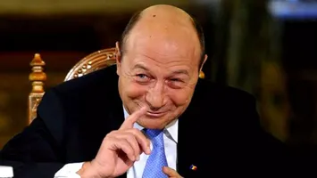 Nicușor Dan îi face un cadou de 750.000 de lei lui Traian Băsescu. Administrația Prezidențială nu a atacat decizia privind pensia specială a fostului șef de stat