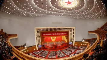 Marea Adunare de la Beijing: China sacrifică ritmul de creștere pentru reforme structurale și modernizare militară „la preț redus”