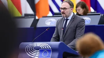 Comisarul european pentru Energie propune măsuri pentru a reduce facturile consumatorilor casnici cu 200 de euro pe an: „Există o problemă a preţului pe care trebuie să o luăm foarte în serios”