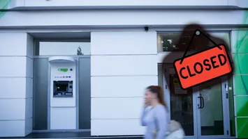 O bancă din România dispare! Cine o achiziționează și ce trebuie să știe clienții
