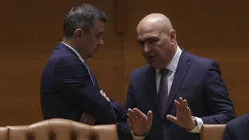 Ilie Bolojan ar fi tăiat jumătate din pachetul de solidaritate propus de PSD. Social-democrații amenință că nu votează Legea bugetului (surse)