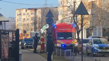 Scandal sângeros la o biserică din Iași. Un bărbat a fost înjunghiat în curtea lăcașului de cult după o ceartă pentru pomană