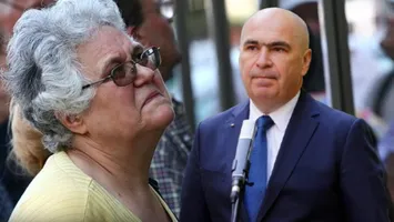 Gata cu cumulul pensie-salariu! Ilie Bolojan a anunţat că proiectul mai are nevoie de un aviz. Angajatul rămâne la job doar dacă renunţă la 85% din pensie