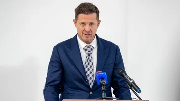 Un nou scandal în PNL. Hubert Thuma lansează noi acuzaţii la adresa lui Bolojan pe tema bugetului şi îl ameninţă pe premier: „Acţiunile pe care le voi întreprinde în perioada următoare nu reprezintă altceva decât apărarea intereselor oamenilor din Ilfov”
