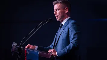 Peter Magyar provoacă prima undă de șoc în UE. Câştigătorul alegerilor din Ungaria, lovitură dură pentru Ucraina: „Ar fi imposibil ca o ţară aflată în război să fie acceptată”