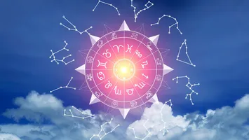 Horoscop weekend 15-17 mai 2026. Final de săptămână cu energie intensă pentru zodii. Luna Nouă, Marte și Mercur schimbă complet atmosfera astrală