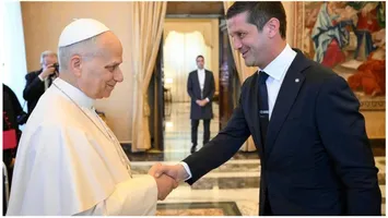 Cristi Chivu, primit la Vatican după triumful cu Inter. Papa Leon a binecuvântat campionii Italiei: „Vă felicit!”. Cadoul special dăruit Suveranului Pontif