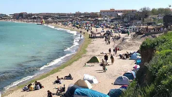 Numărul turiștilor pe litoral de 1 Mai, mai scăzut comparativ cu anii trecuți. La ce se așteaptă hotelierii