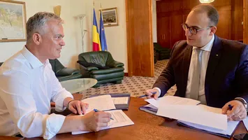Adrian Veştea a anunţat noul ministrul la Fondurile Europene în timp ce era mazilit din PNL. Cine este Florin Zaharia