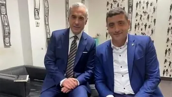 RAPORT Călin Georgescu și AUR-ul lui George Simion, lideri detașați în topul amenzilor date de AEP. Statul, corigent la colectarea acestora