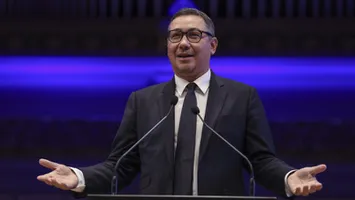 Victor Ponta a răbufnit: „Fritz a fost condamnat definitiv de două ori şi rămâne la USR. Până nu ne eliberăm de vânzători și de cozile de topor, nu ne vom face bine”