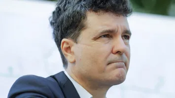 Nicușor Dan, obligat de criza guvernamentală să facă naveta România-Polonia. Cu cine se întâlnește sâmbătă