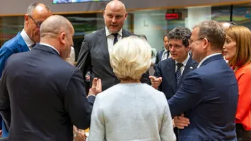 Ce părere are UE despre faptul că Guvernul României are nevoie de susţinerea unui partid naţionalist. Preşedintele Nicuşor Dan: „Le-am garantat liderilor europeni că vom păstra direcția pro-europeană”