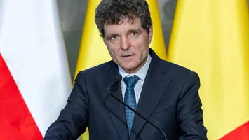 Președintele Nicușor Dan pasează partidelor responsabilitatea desemnării unui premier: „În acest moment, este o certitudine că un alt premier nu va trece și nu vreau să facem un exercițiu de ‘hai să ne jucăm de-a prim-ministrul'”