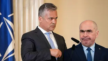 Adrian Veștea anunță că nu își depune mandatul de premier chiar dacă PNL a votat că NU îl va susține: „Interesul României trebuie să rămână mai presus”