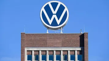 Gigantul Volkswagen va concedia 50.000 de angajați până în 2030