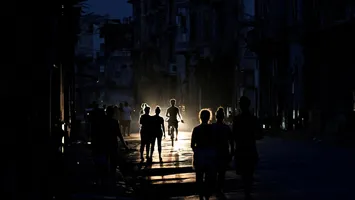 Black out total, rețeaua electrică s-a prăbuşit în Cuba. Toți locuitorii au rămas fără energie electrică