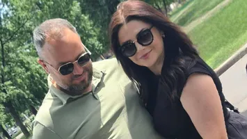 Cine sunt cei doi soți care și-au pierdut viața într-un grav accident de motocicletă. Un copil de 5 ani a rămas orfan, Adi și Adina aveau o afacere de succes în Oradea