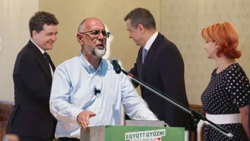 Nicuşor Dan mută decisiv. UDMR va susţine cu un guvern minoritar PSD, cu Sorin Grindeanu premier.  „România are nevoie rapid de Guvern cu puteri depline, PSD este deschis să fie parte a acestei soluţii”