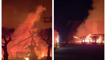 Incendiu puternic în Mamaia. Două beach baruri au fost făcute scrum