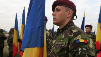 De ce au fost chemaţi absolvenţii de 18 ani la centrele de recrutare. Serviciul militar obligatoriu a fost doar SUSPENDAT în România
