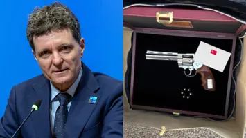 Nicușor Dan a primit un pistol cadou de la Erdogan după summitul NATO de la Ankara. Ce se va întâmpla cu arma