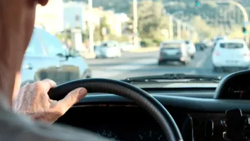 Ce trebuie să faci dacă rămâi fără permis de conducere în străinătate. Cât te costă și ce acte sunt necesare