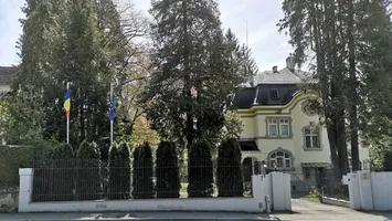 Posibil atac la Ambasada României din Berna. Un dispozitiv incendiar a fost amplasat lângă gardul instituției. MAE: „Nicio persoană din echipa misiunii diplomatice nu a fost rănită”