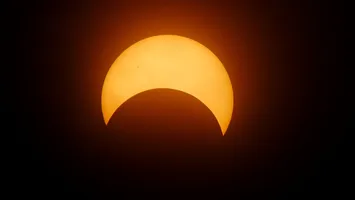 Eclipsă de soare 12 august 2026. Unde se poate vedea în România