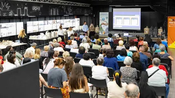 Studiu: Peste 60% dintre românii peste 50 de ani au fost vizați cel puțin o dată de fraudatorii online, dar doar 36% dintre ei verifică informațiile