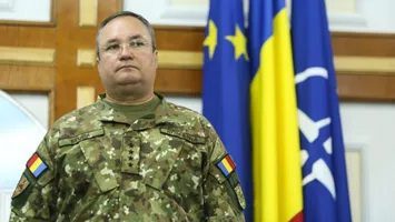 Fostul premier Nicolae Ciucă, în bibliografia unei materii opționale cu o carte pe care n-o găsești nici dacă dai cu tunul!