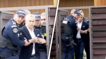 Primele imagini cu Călin Georgescu în cătuşe. Poliţia nu l-a lăsat să ridice mâinile VIDEO