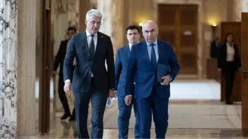 Fostul ministru Dragoș Pîslaru a plecat din casa de protocol primită după ce a invocat că nu poate sta cu părinții. Ilie Bolojan mai trage de timp