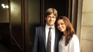 Marcela Topor, soția celui care a vrut să separe Catalonia de Spania, așteaptă revenirea acestuia acasă, după nouă ani de exil